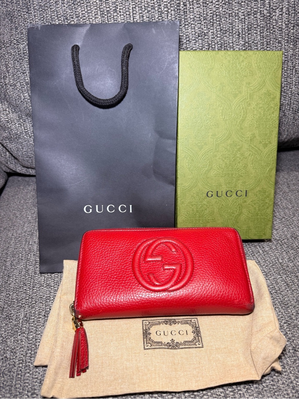 Gucci Soho GG logo zip-around Red Leather wallet Authentic
